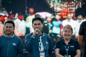 BIB: 
                            <button type="button" onclick="openModal(22791213)" class="btn btn-primary btn-sm float-right btn-popup" data-toggle="modal" data-target=".modal-high-quality">
                        <i class="fas fa-shopping-cart"></i> Add to Cart
                    </button>
                                            <button type="button" onclick="isThisMe(22791213, true)" class="btn btn-success btn-sm float-right btn-popup btn-isme hidden" data-toggle="tooltip" data-placement="bottom" title="นี่คือรูปของคุณใช่ไหม คลิกที่นี่เพื่อเอาเข้าอัลบั้ม">
                        <i class="fas fa-plus"></i> Add to album
                    </button>
                    <button type="button" onclick="isThisMe(22791213, false)" class="btn btn-warning btn-sm float-right btn-popup btn-isnotme hidden">
                        <i class="fas fa-ban"></i> Remove from album
                    </button>